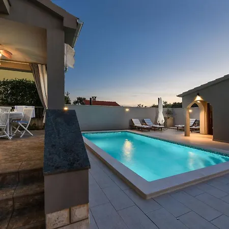 Antea Zadarvillas *